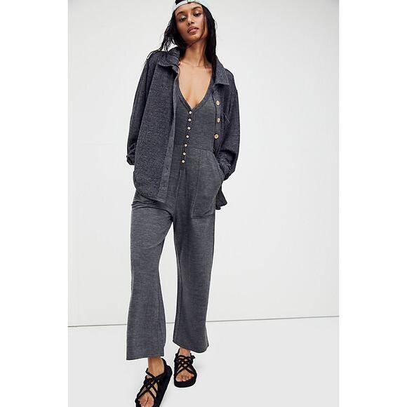 Free People Beach High‎ Rise Set Heathered Gray Jumpsuit and Shacket Size Medium - Picture 1 of 16